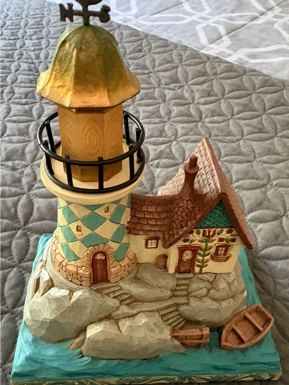Hand-Painted Turquoise & Gold Lighthouse Cottage Figurine - Picture 2 of 8